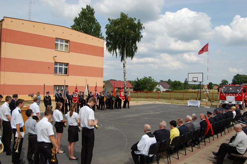 Nowy samochód dla OSP w Radłowie