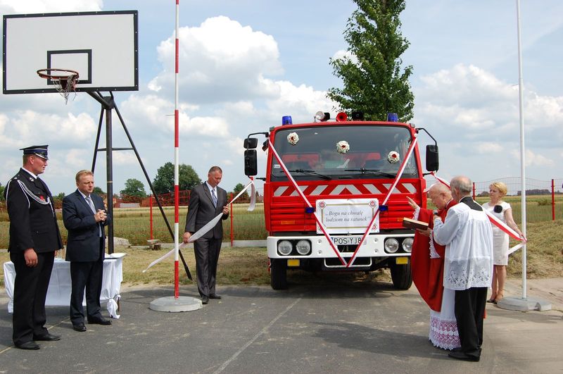 Nowy samochód dla OSP w Radłowie