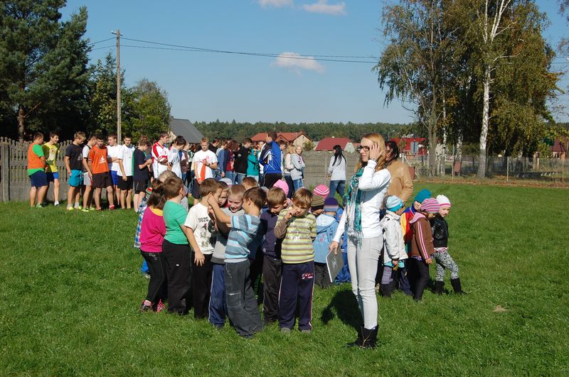 Ćwiczebna ewakuacja w Zespole Szkół im. Orła Białego w Korytach