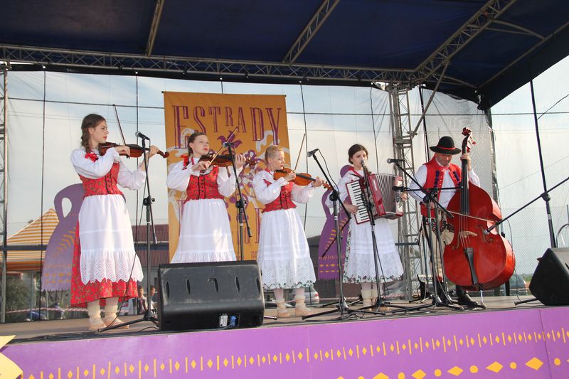 Bliskie spotkania z folklorem