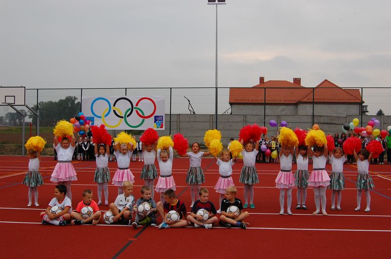 Nowe boisko sportowe w Radłowie