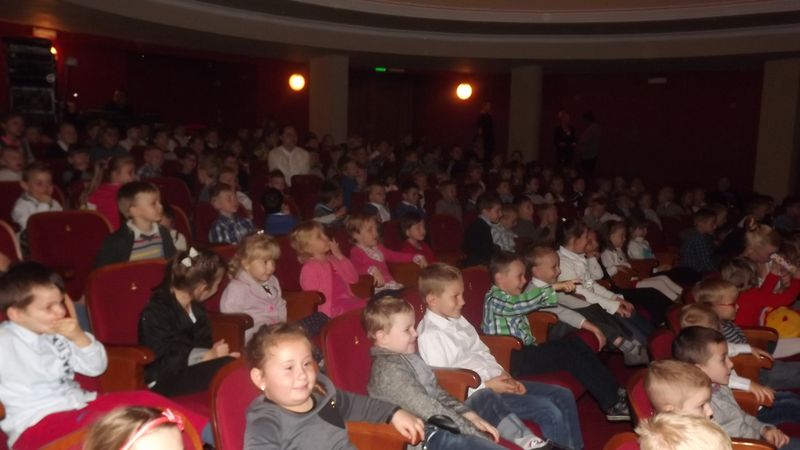 Przedszkolaki w kaliskim teatrze