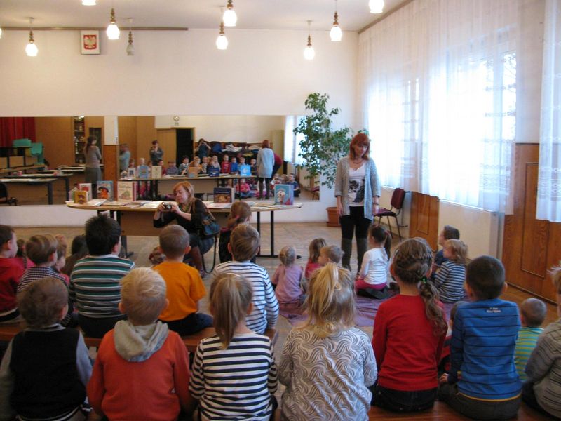 Misiowe święto w raszkowskiej bibliotece