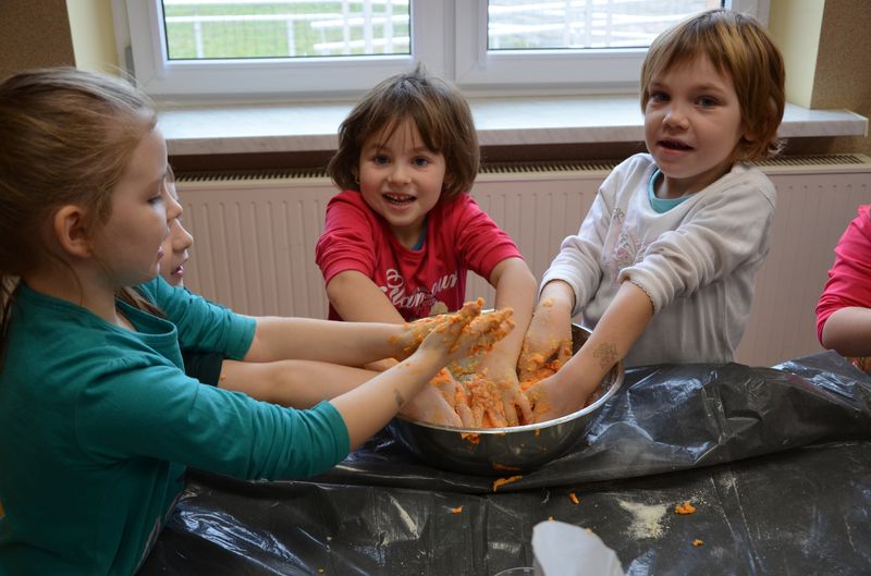 Zajęcia plastyczne przedszkolaków