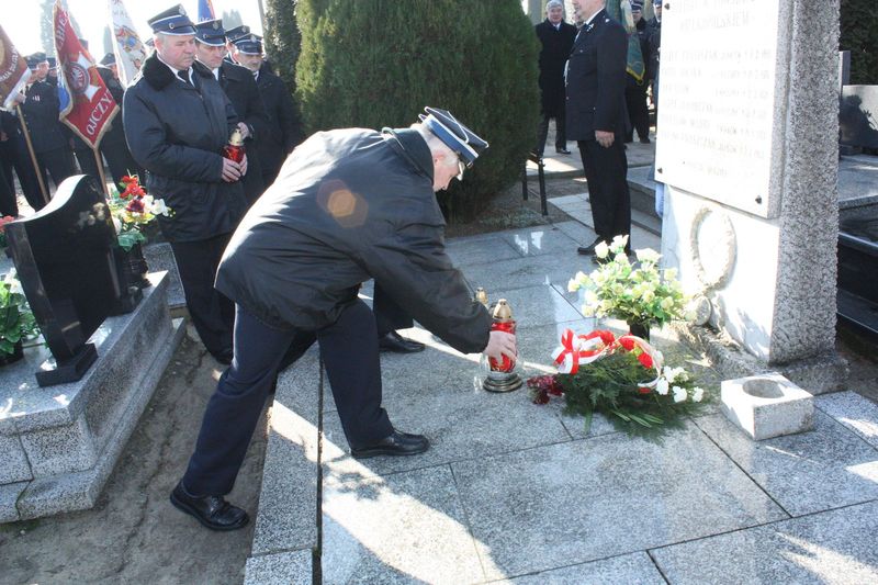 Dla upamiętnienia bohaterów Powstania Wielkopolskiego