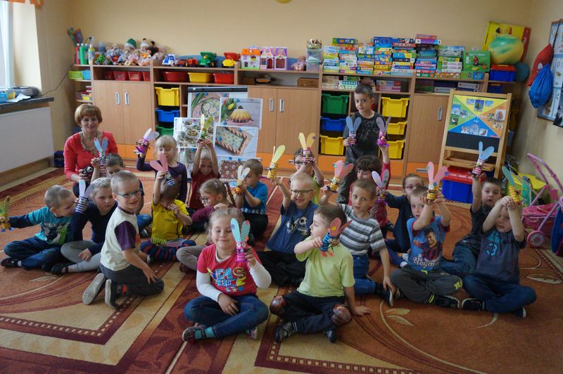 Warsztaty świąteczne w raszkowskiej bibliotece