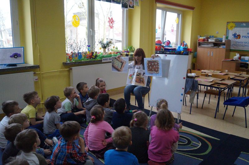 Warsztaty świąteczne w raszkowskiej bibliotece