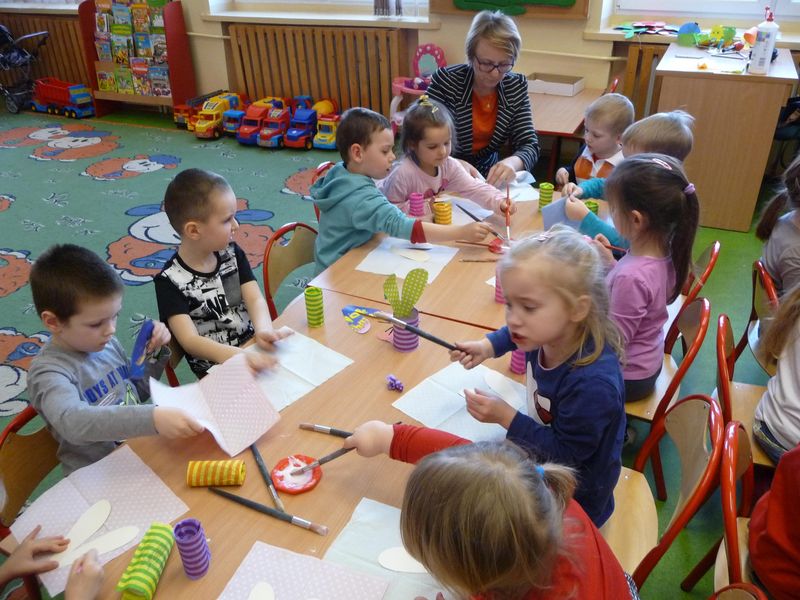 Warsztaty świąteczne w raszkowskiej bibliotece