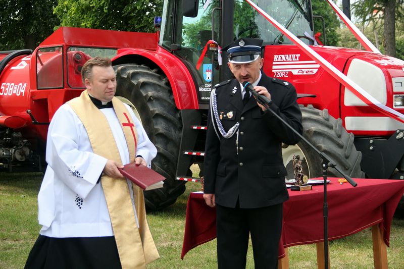 Nowy wóz strażacki w Moszczance