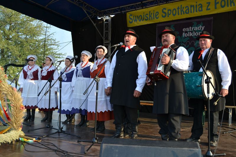 Dożynkowa Estrada Folkloru 2015