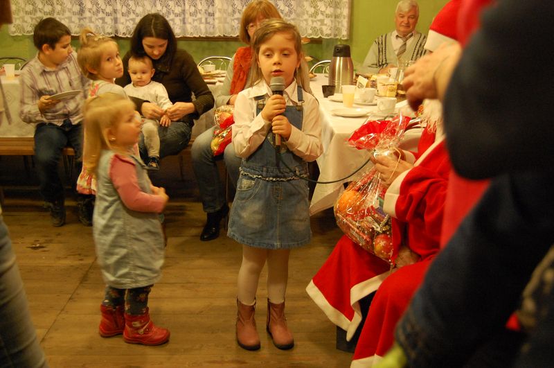 Obchody Dnia Babci i Dziadka oraz Gwiazdka dla dzieci w Przybysławicach