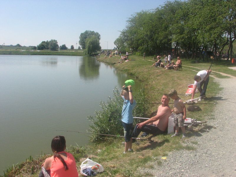 Zawody i piknik wędkarski z okazji Dnia Dziecka