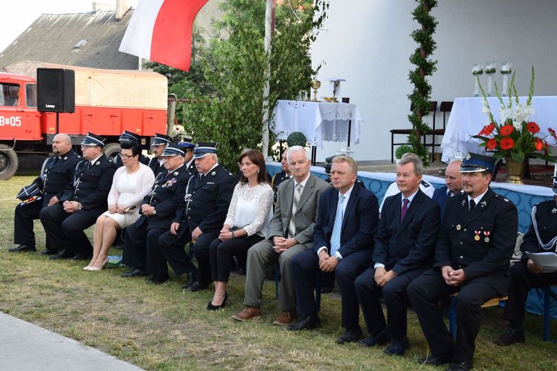 Nowy samochód w OSP Jaskółki