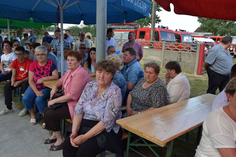 Nowy samochód w OSP Jaskółki