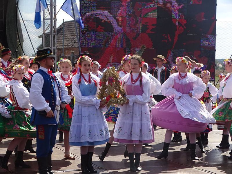 Wspominamy Swojskie Spotkania z Folklorem i dożynki wsi Moszczanka i Skrzebowa