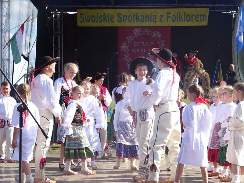 Wspominamy Swojskie Spotkania z Folklorem i dożynki wsi Moszczanka i Skrzebowa