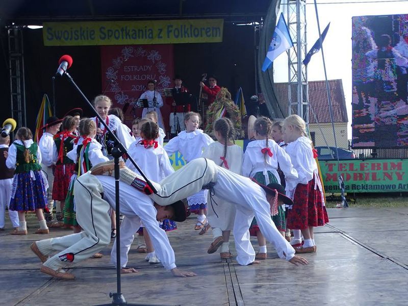 Wspominamy Swojskie Spotkania z Folklorem i dożynki wsi Moszczanka i Skrzebowa