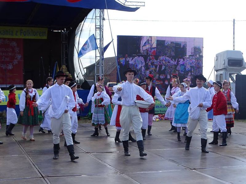 Wspominamy Swojskie Spotkania z Folklorem i dożynki wsi Moszczanka i Skrzebowa