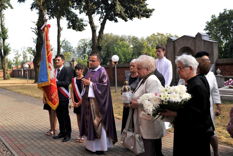 Pamięci zmarłych kombatantów