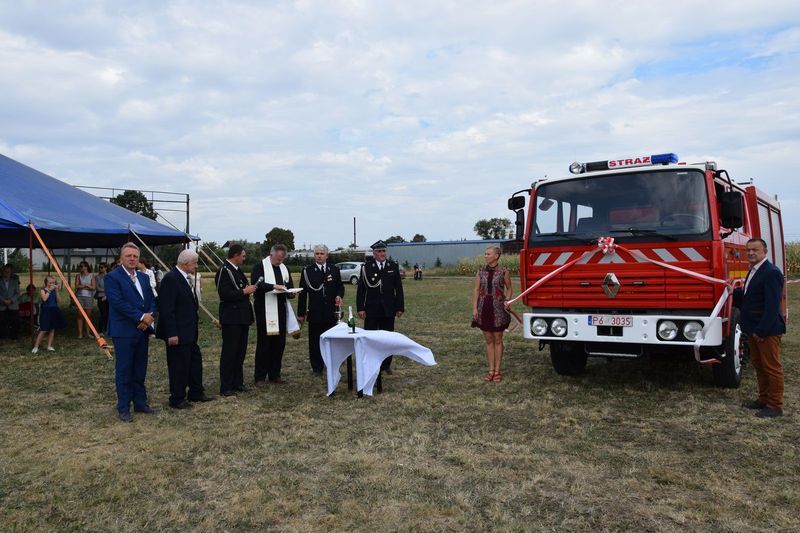 Nowy samochód dla OSP w Szczurawicach