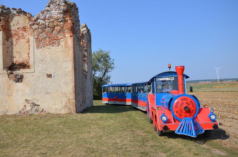 Kolejką turystyczną po naszej gminie