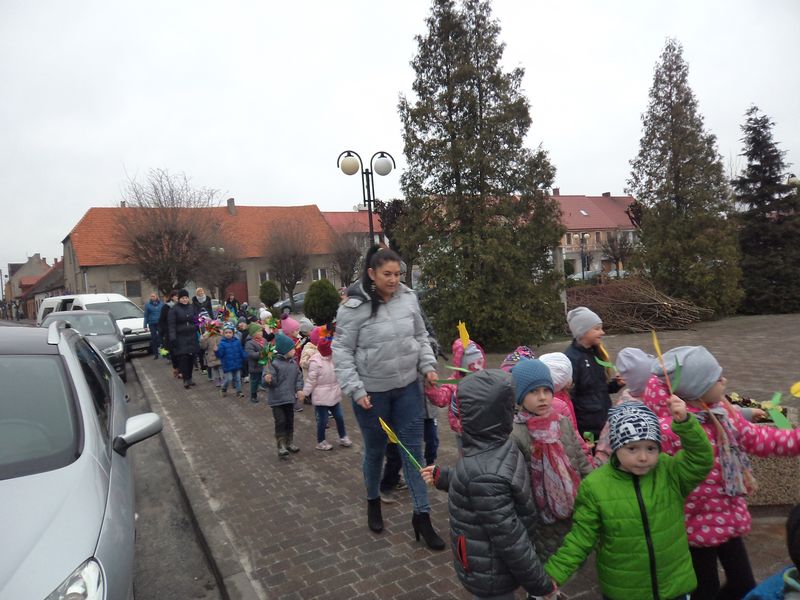 "Siadaj zimo na sanki i uciekaj już"