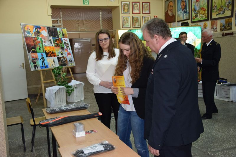 Miejsko-Gminny Finał Ogólnopolskiego Turnieju Wiedzy Pożarniczej pod hasłem "Młodzież Zapobiega Pożarom"