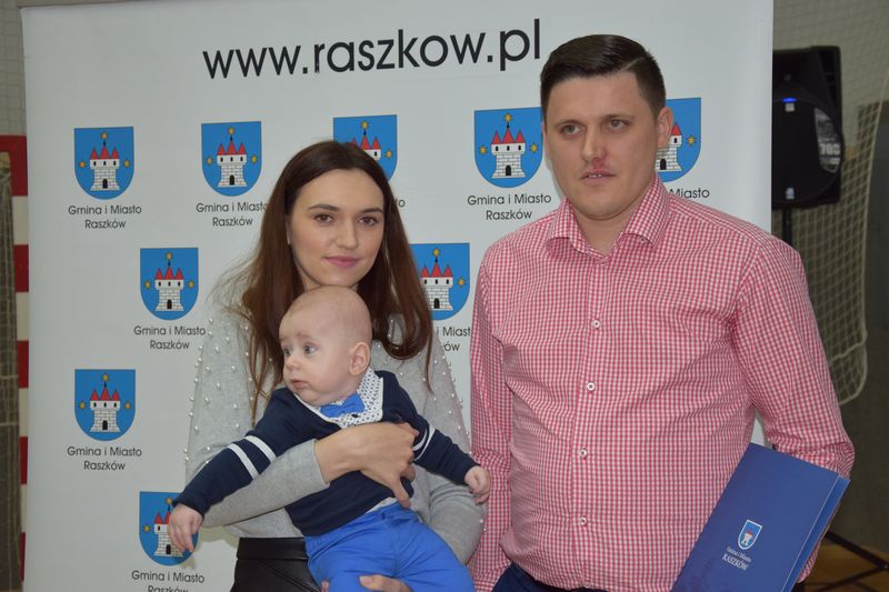 "Raszkowskie Wyprawki Niemowlaka" wręczone