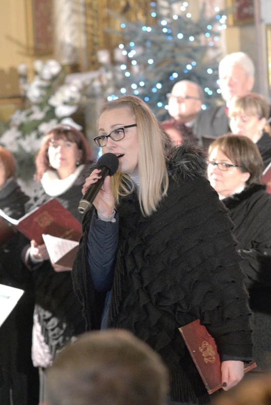 KONCERT KOLĘD W RASZKOWIE