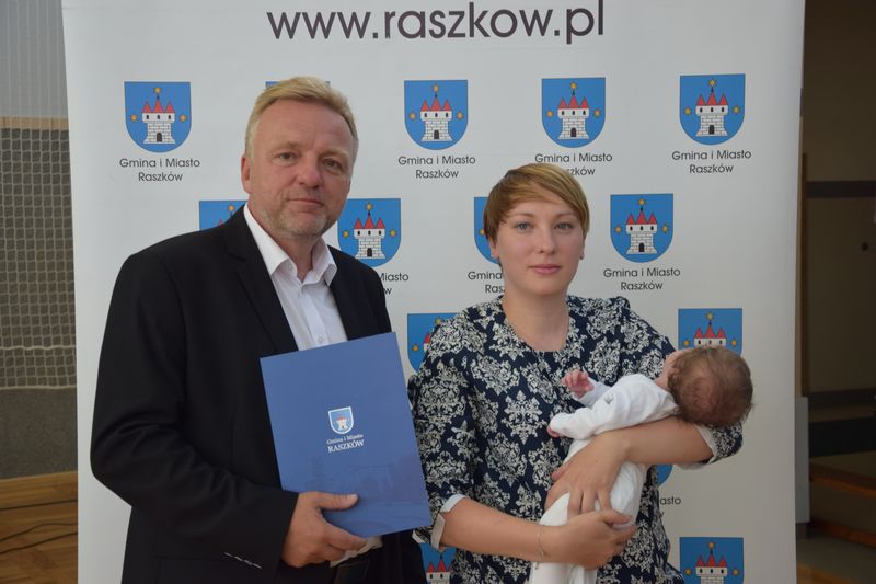 "Raszkowskie Wyprawki Niemowlaka" wręczone