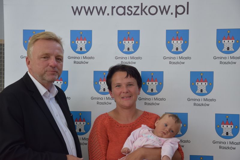 "Raszkowskie Wyprawki Niemowlaka" wręczone