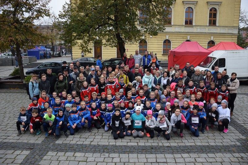 Uczniowie z SP Raszków biegali w 56. BIEGU REPUBLIKI OSTROWSKIEJ