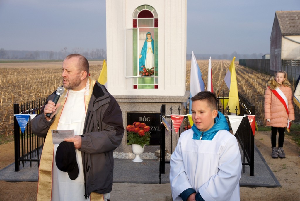 Odnowione kapliczki w Rąbczynie