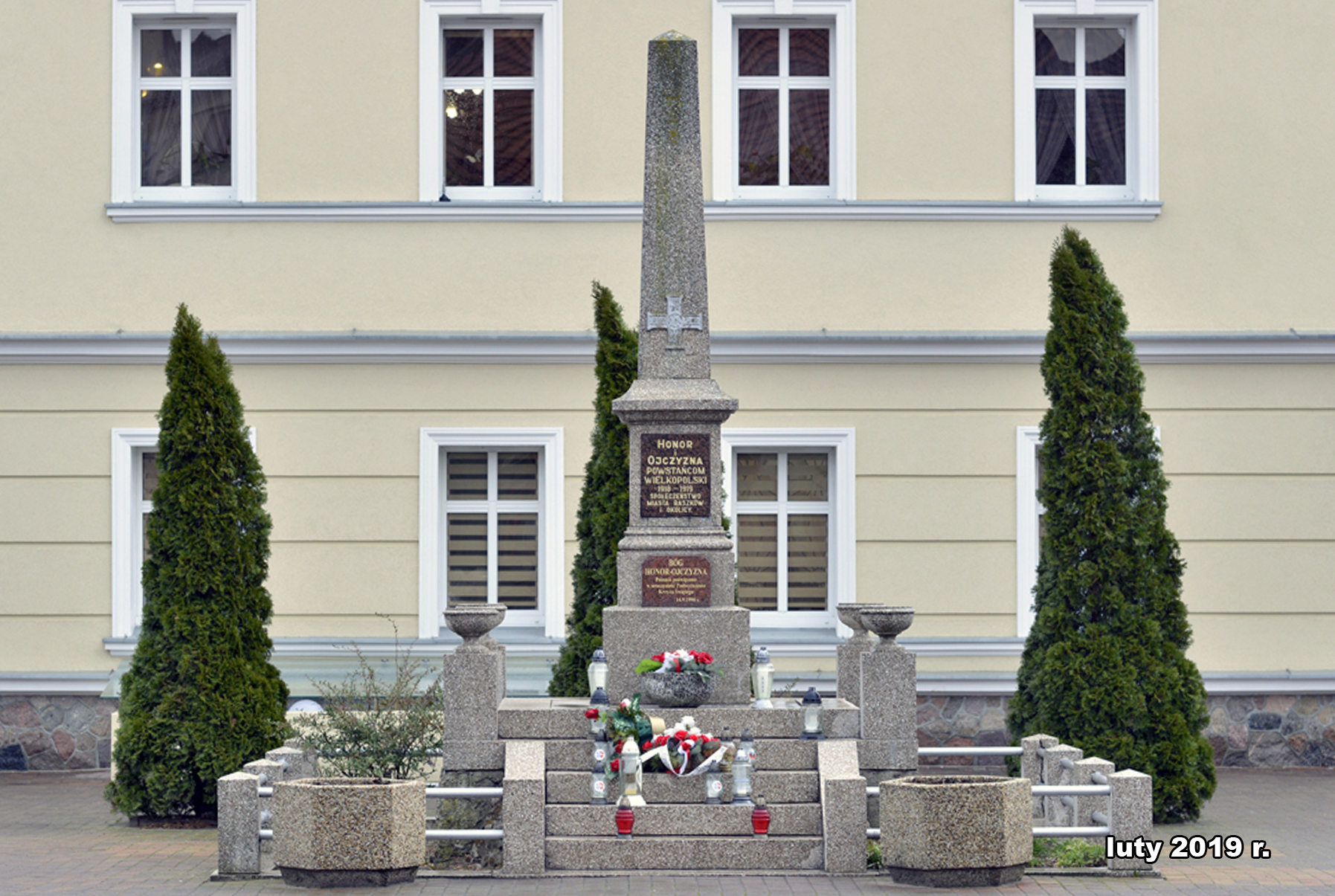 Historyczny pomnik na raszkowskim rynku