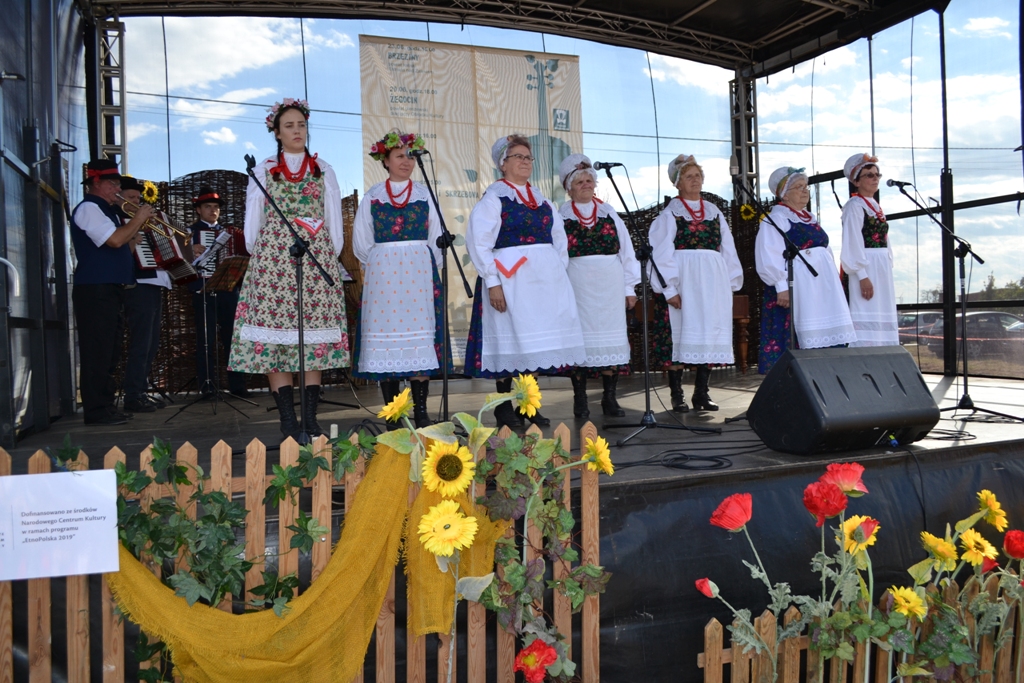 Swojskie Spotkania z Folklorem