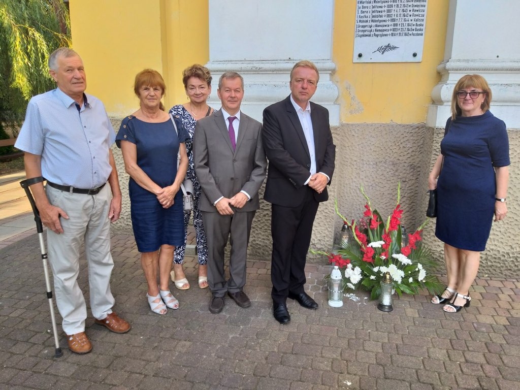 Poświęcenie tablicy w kościele w Pogrzybowie