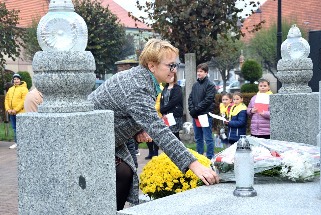 Uczniowie z Radłowa świętują Odzyskanie Niepodległości