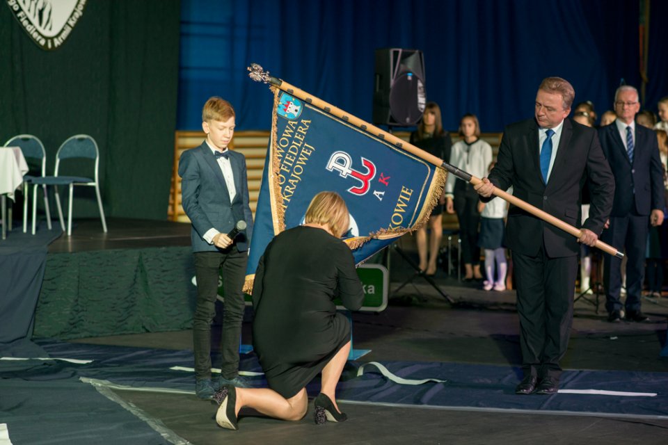 Nadanie imienia Szkole Podstawowej w Raszkowie