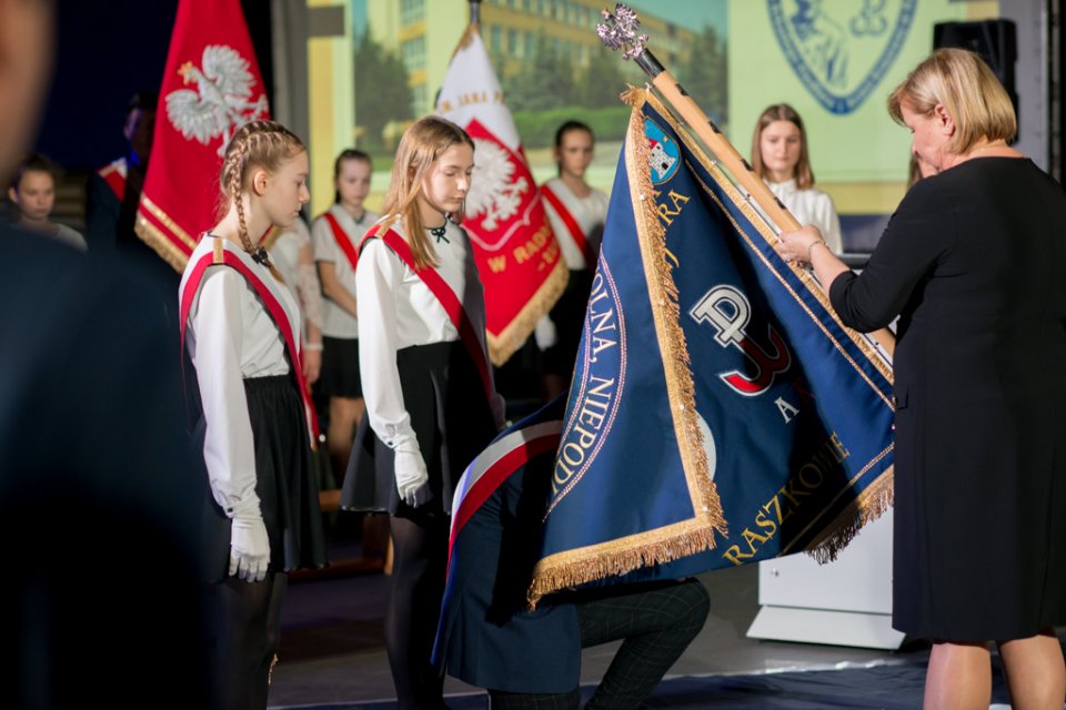 Nadanie imienia Szkole Podstawowej w Raszkowie