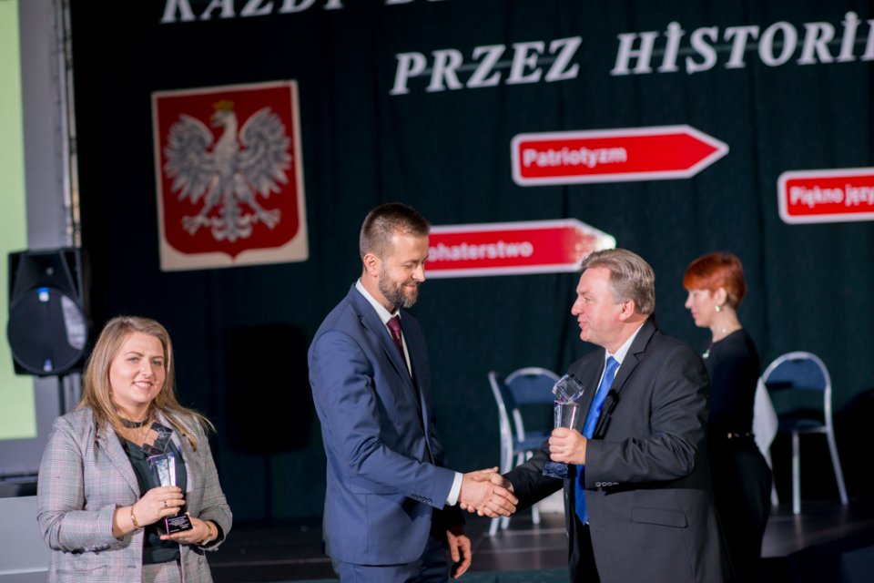 Nadanie imienia Szkole Podstawowej w Raszkowie