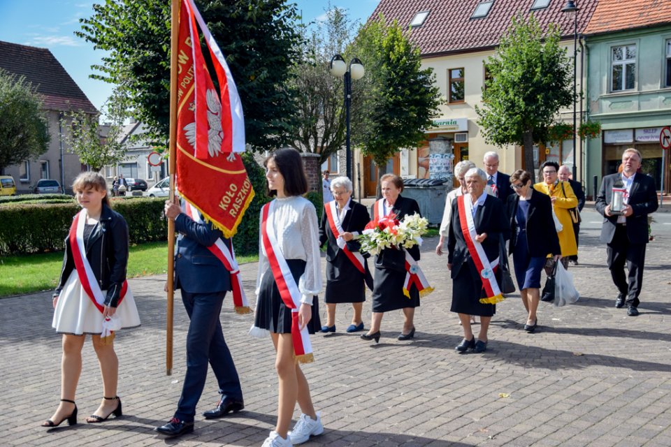 25. rocznica poświęcenia sztandaru raszkowskiego koła kombatantów