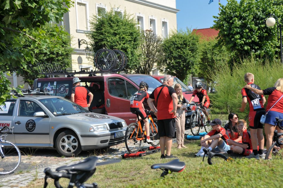 Mistrzowskie zmagania kolarzy w Raszkowie