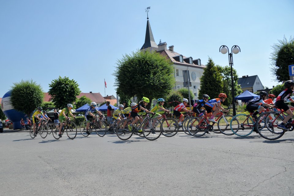 Mistrzowskie zmagania kolarzy w Raszkowie