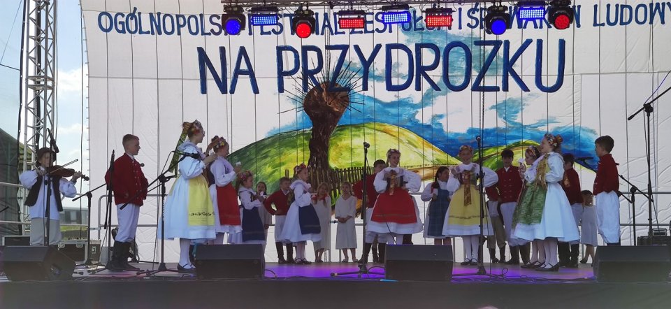 II miejsce Swojaków  "Na przydrożku"