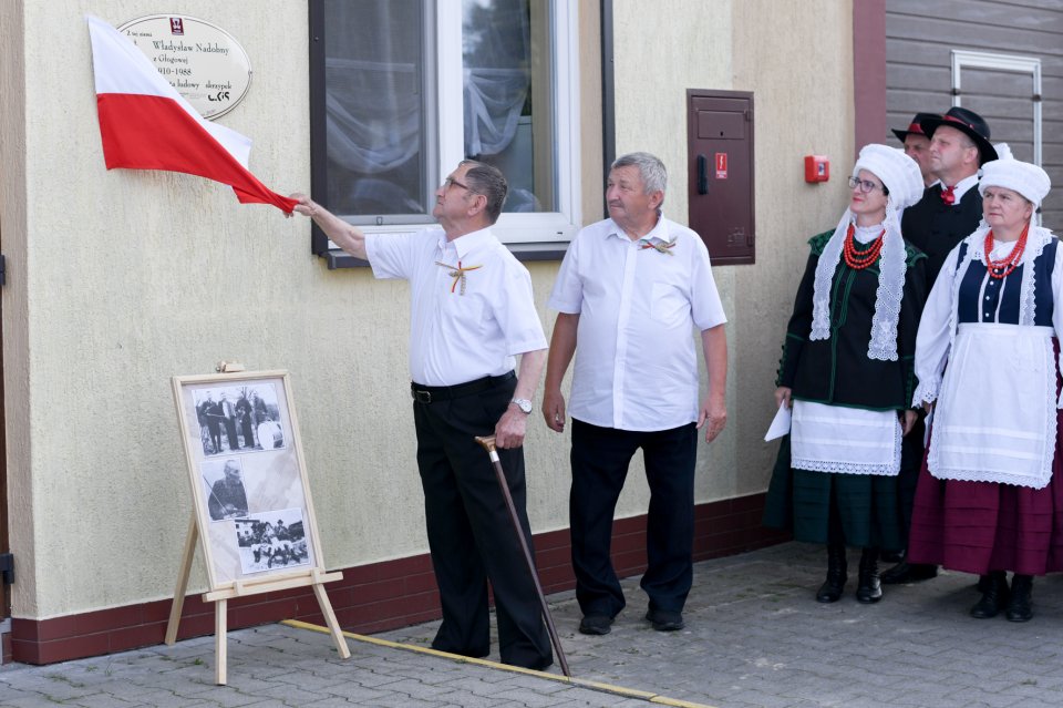 Tablica pamiątkowa Władysława Nodobnego z Głogowy