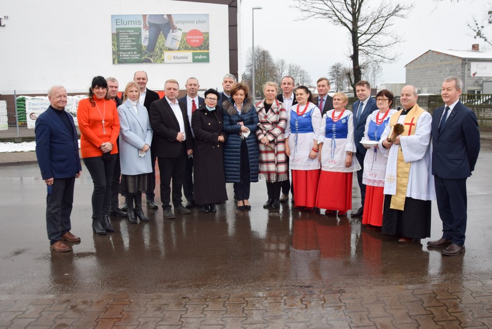 Do  Jankowa Zaleśnego nową drogą i ścieżką