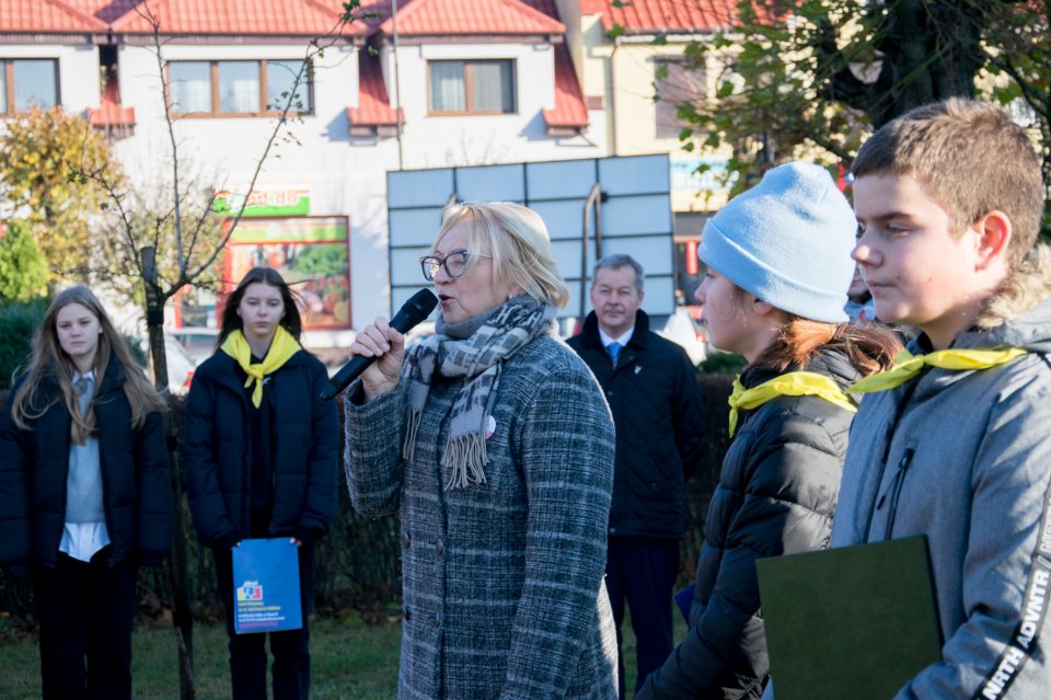 Uczniowie SP Radłów uczcili Niepodległość