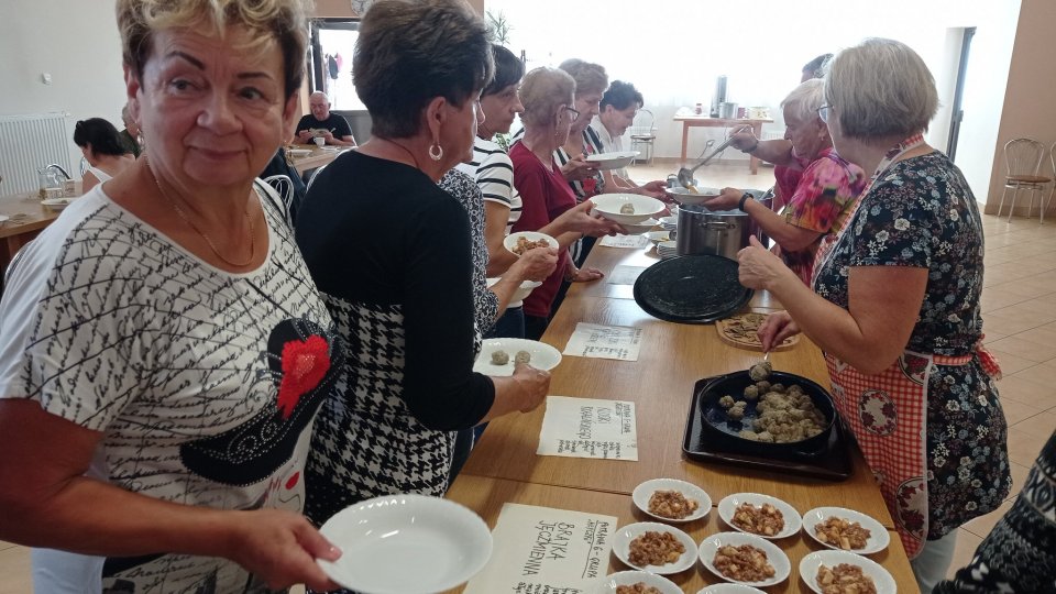 Warsztaty kulinarne i ogrodnicze dla seniorów