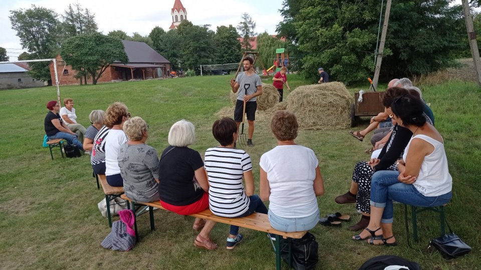 Warsztaty kulinarne i ogrodnicze dla seniorów