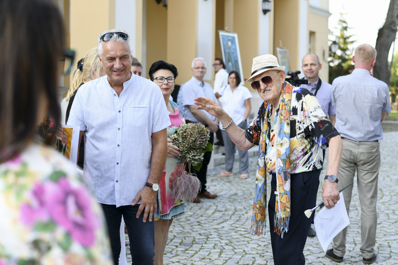 Wernisaż w pałacu w Przybysławicach